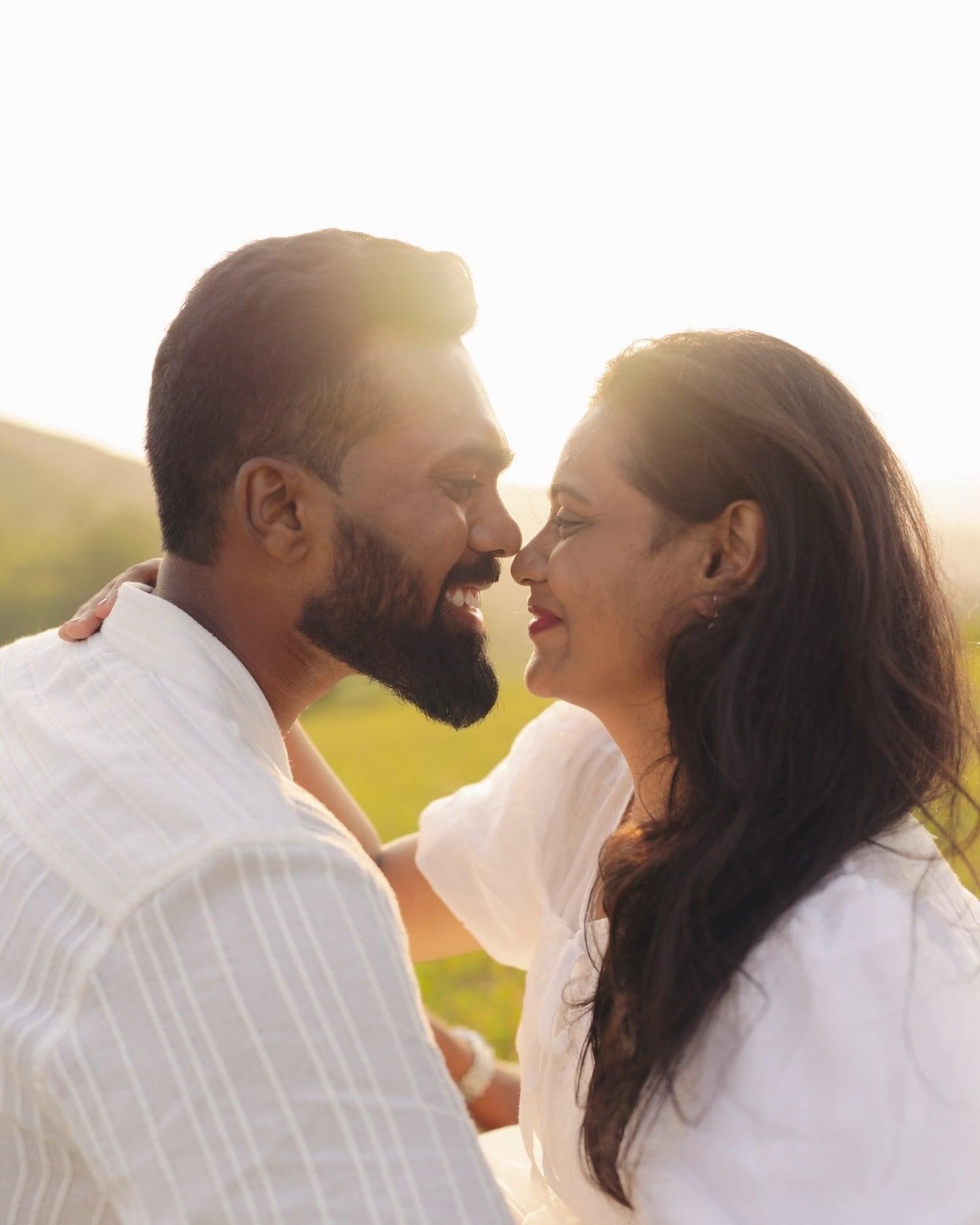 Neha & Rahul, photo 3 of 10