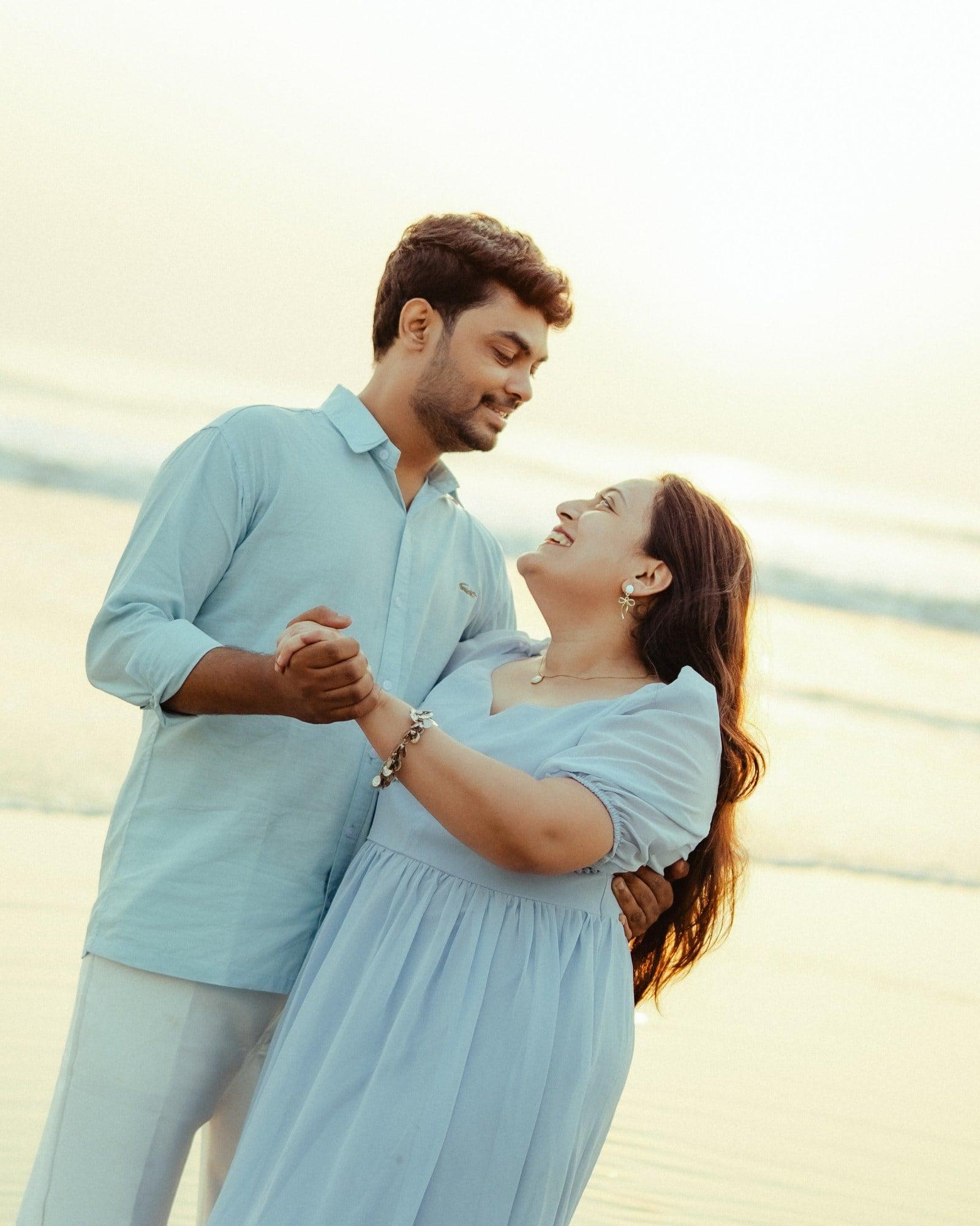 Shreya & Shikhar, photo 6 of 11
